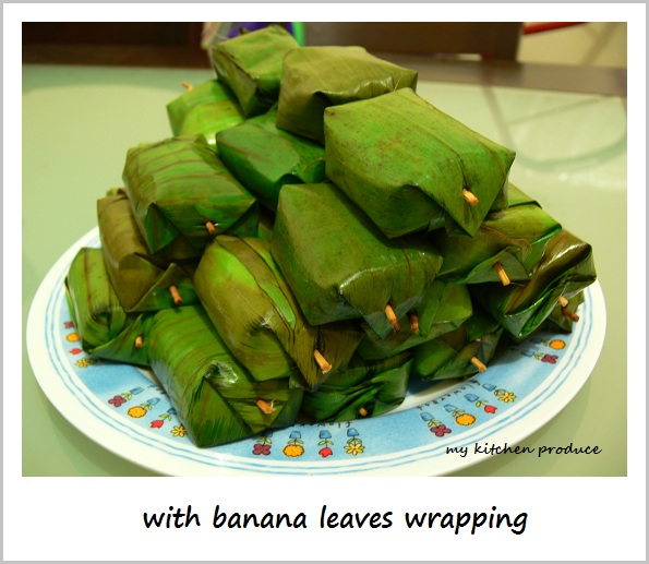 Lemper Ayam Panggang - with banana wrapping
